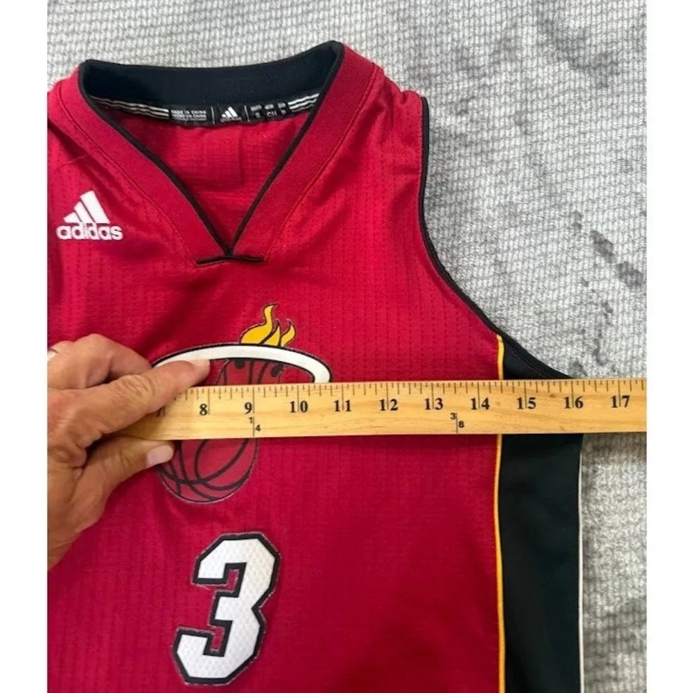 Adidas NBA Miami Heat Dwyane Wade Chrismas Jersey Red‎ Boys Small +2 Length